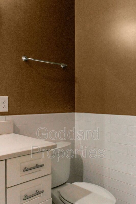 Building Photo - 907 Stiles St