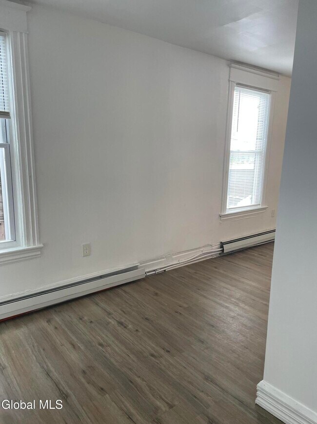 Building Photo - 225 Remsen St