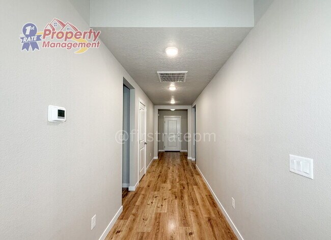 Building Photo - 11398 W Belgrave St