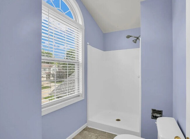 Building Photo - 709 Indigo Dr
