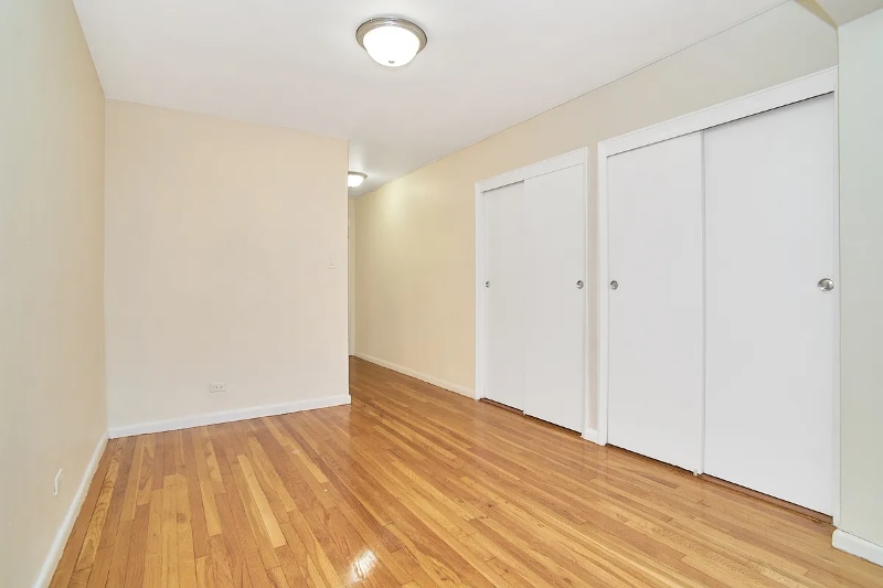 Building Photo - 83-40 Britton Ave