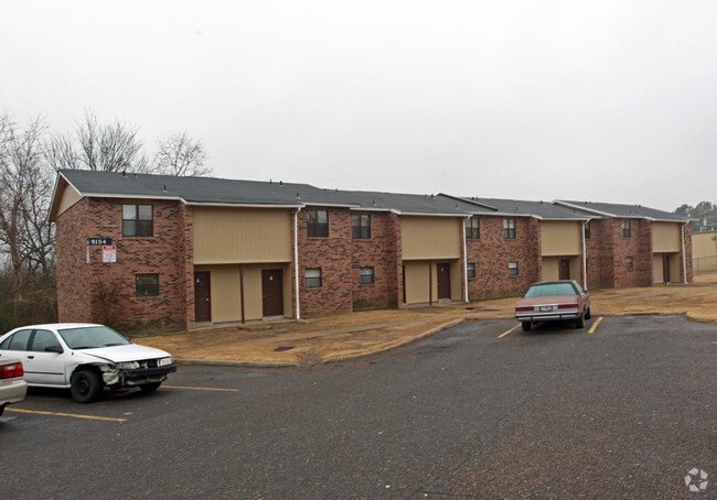 Building Photo - South Park Garden Apartments