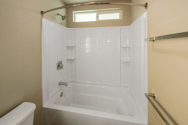 Building Photo - Ho?opili Ho?oulu Community - 3bdrm/2bath S...