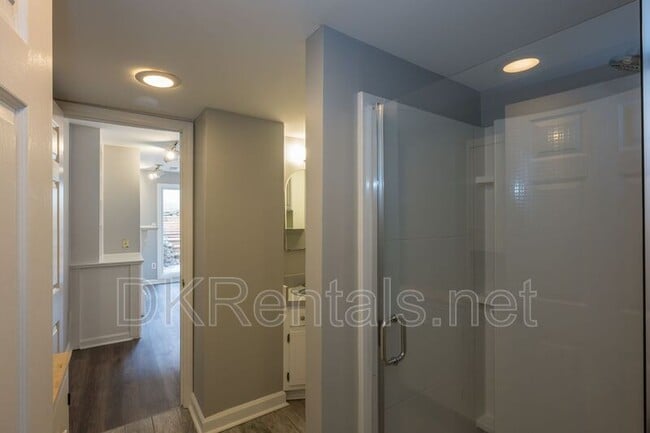 Building Photo - 876 Argonne Ave NE