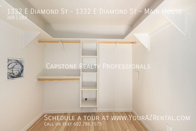 Building Photo - 1332 E Diamond St