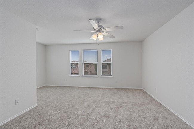 Building Photo - 305 Los Cobos Ln