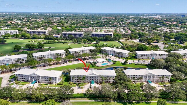 Building Photo - 6205 Balboa Cir