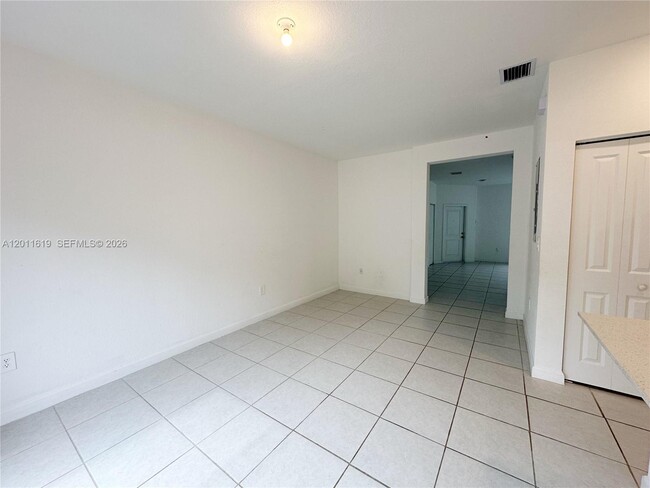 Building Photo - 1684 SE 26th Ter