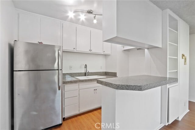 Building Photo - 5585 E Pacific Coast Hwy