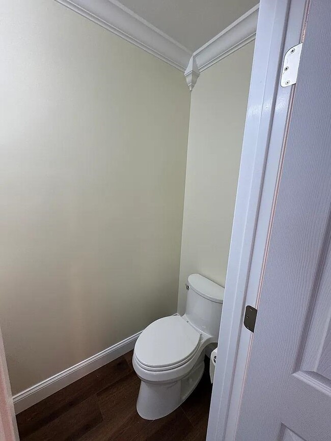 Building Photo - 79 Towers St