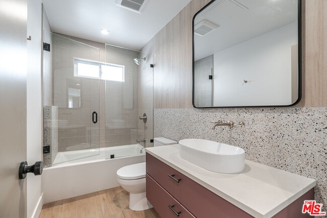 Building Photo - 12425 Texas Ave