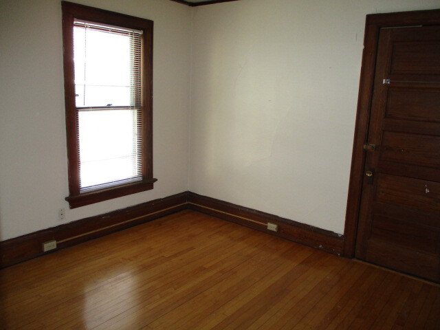 Bedroom - 1728 Van Hise Ave