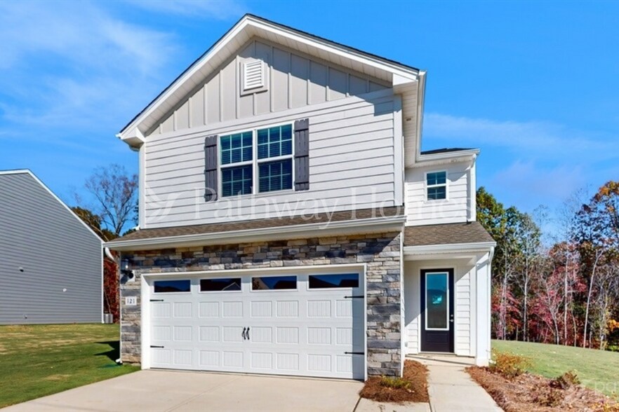 Primary Photo - 121 S Sina St