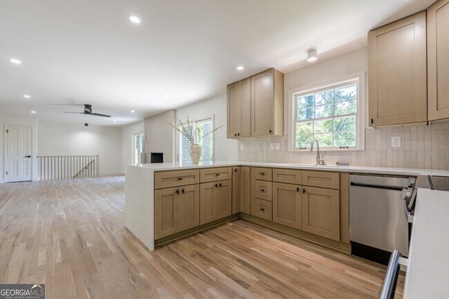 Building Photo - 3350 Pine Meadow Rd NW