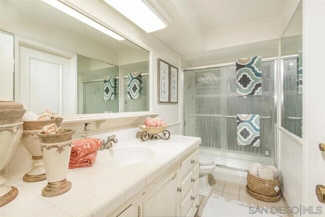 Building Photo - 6224 Los Naranjos Ct