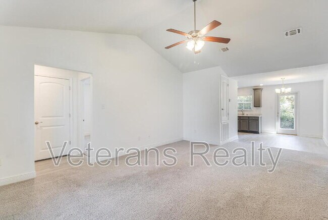 Building Photo - 14037 Fox Hill Dr