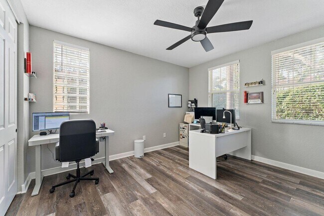 Building Photo - 500 Pacific Grove Dr