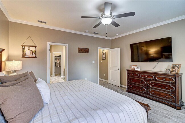 Building Photo - 5817 Bella Di Giorno Dr