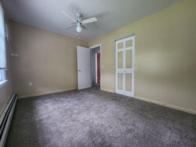 Building Photo - 128 White Pond Rd