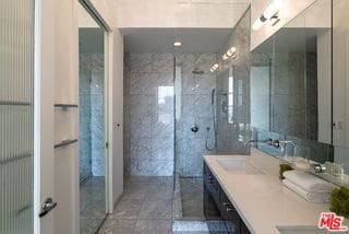 Building Photo - 710 Orlando Ave