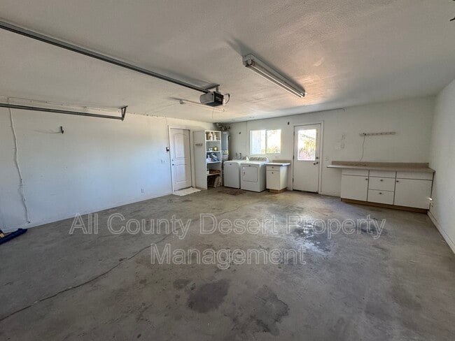 Building Photo - 73502 Sun Ln