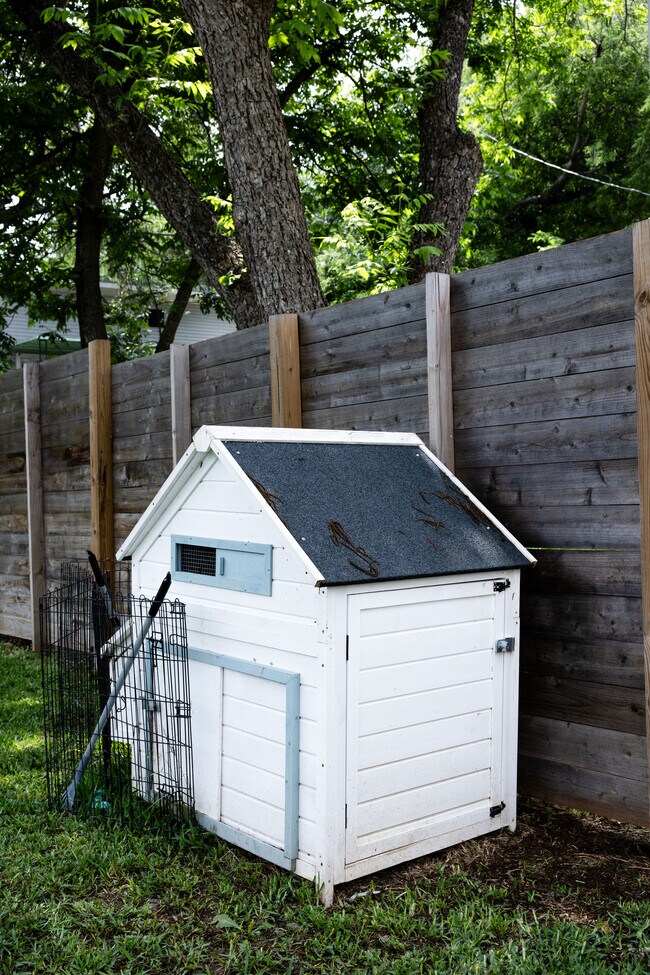 Building Photo - 507 S Park Dr