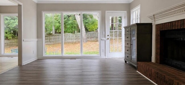 Building Photo - 6116 Braidwood Ln