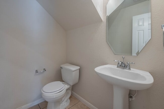 Building Photo - 20931 Gastonbury Ln