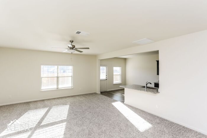 Building Photo - 308 Micah Ln