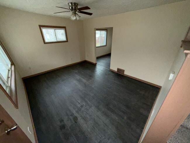 Building Photo - 959 Cole Ave