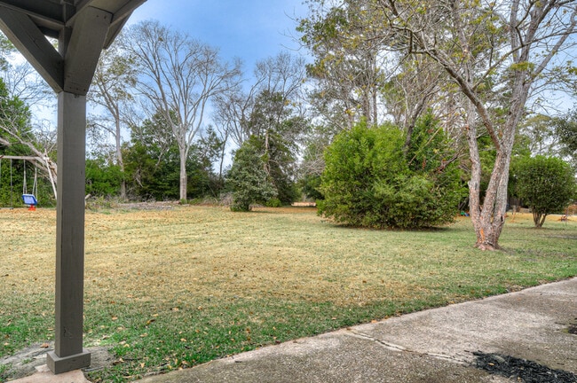 Building Photo - 4410 Goshen Lake Dr S