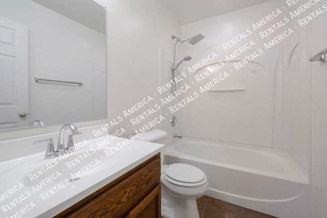 Building Photo - 2457 E Meadow Chase Dr