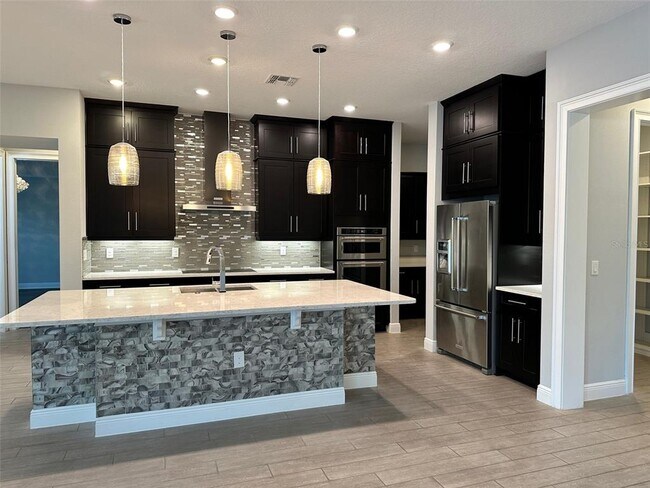 Building Photo - 7944 Chilton Dr