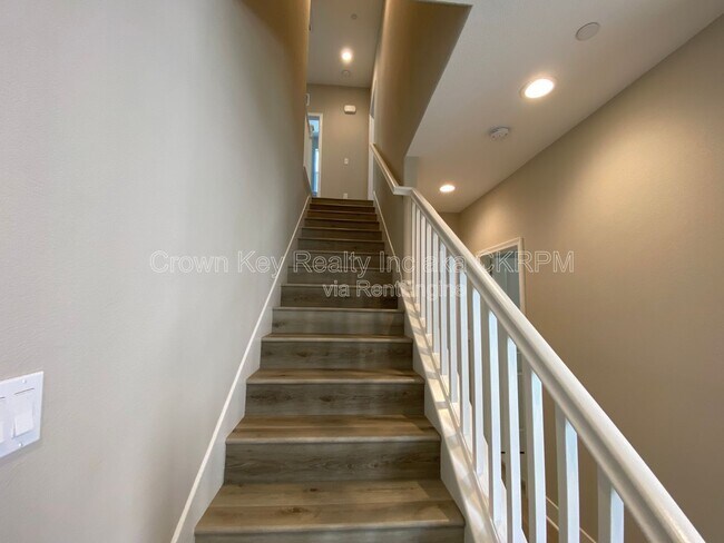 Building Photo - 17539 Beachwood Rd