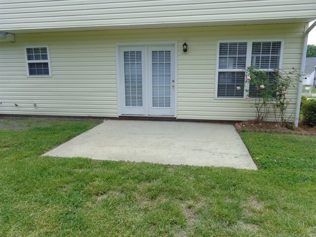 Building Photo - 3226 Silver Spur Ct