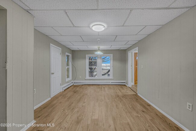 Building Photo - 2513 N Main Ave