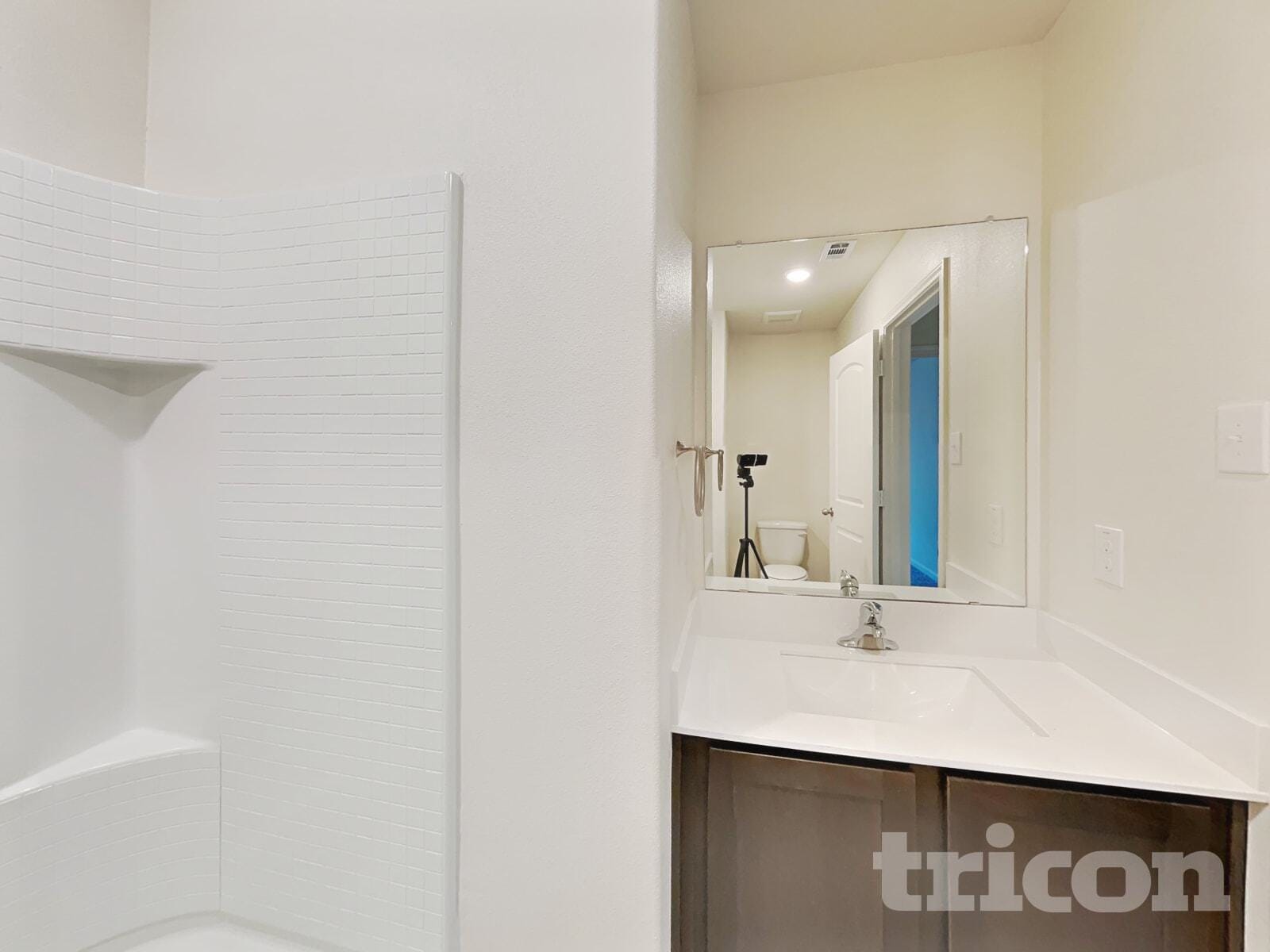 Building Photo - 123 Switchback Hl Rd