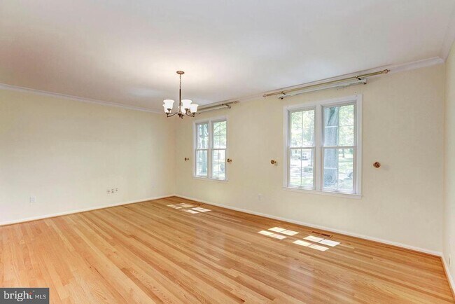 Building Photo - 11220 Broad Green Dr