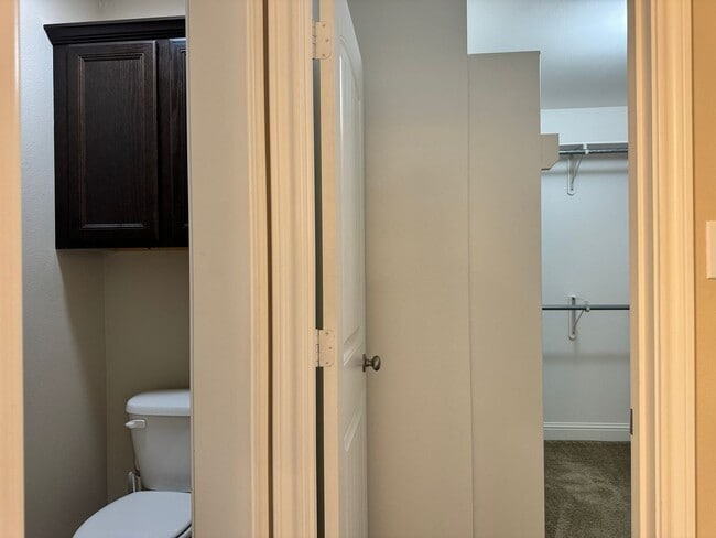 Building Photo - 6020 Grace Ave