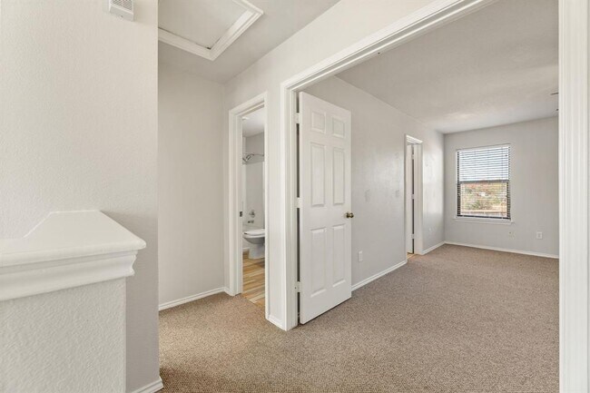 Building Photo - 2009 Perkins Pl