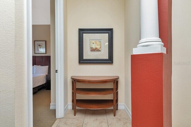 Building Photo - 13941 Clubhouse Dr