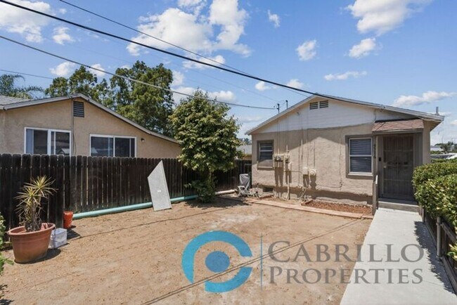 Building Photo - 9116 Lamar St
