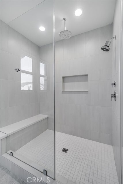 Building Photo - 106 Draw