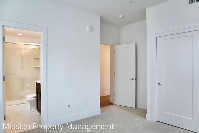 Building Photo - 4 br, 4.5 bath House - 39165 Declaration St