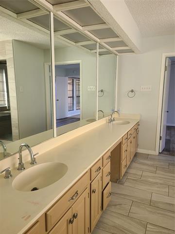 Building Photo - 305 Centennial Blvd