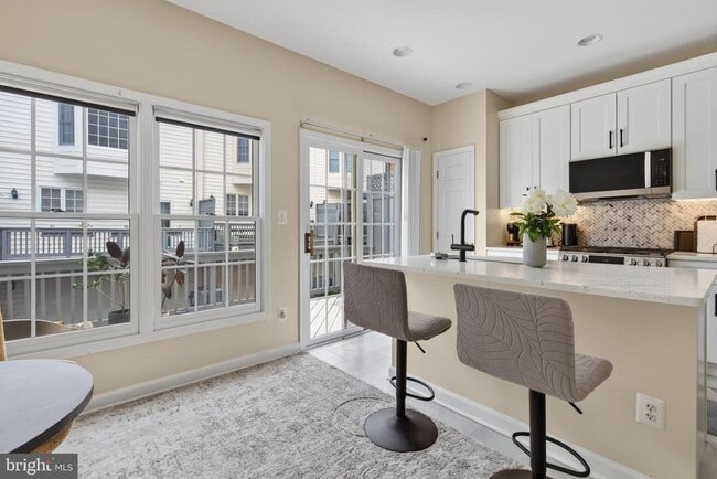 Building Photo - 8814 Hunting Lodge Ct