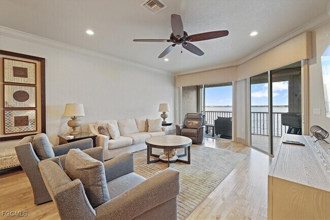 Building Photo - 4235 SE 20th Pl