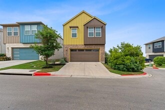 Building Photo - 7120 Silver Star Ln