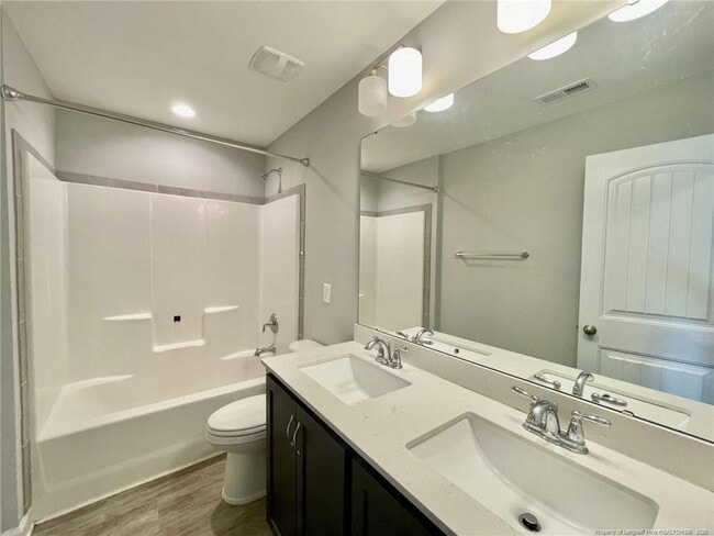 Building Photo - 356 Kensington Dr