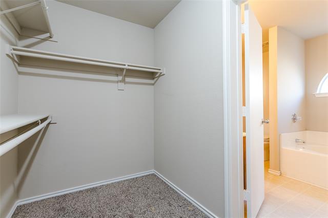 Building Photo - 5013 Sunwood Cir